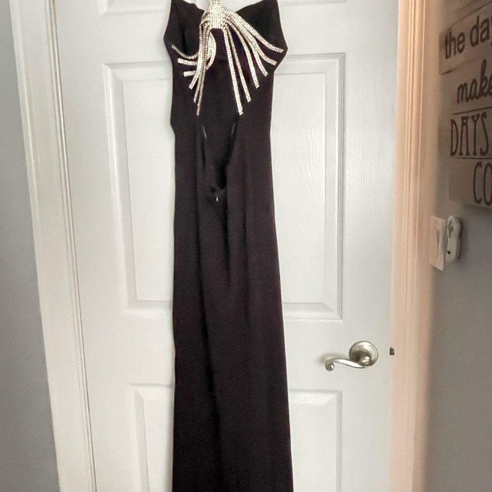 Stunning and classic Nicole Bakti evening dress.